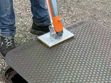 Preview: Funkenfreie Metallsohlen.