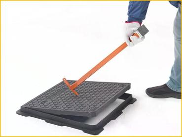 Der T-Griff kann als Hebehaken verwendet werden.