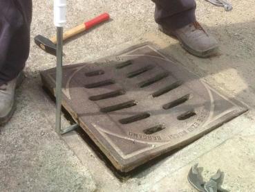 Preview: Der D-förmige Griff bietet einen Drehpunkt, um den Hebevorgang zu erleichtern.