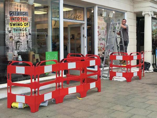 Einhaltung der Straßenverkehrsordnung gemäß DPR Nr. 495 vom 16.12.1992 und nachfolgenden Änderungen.